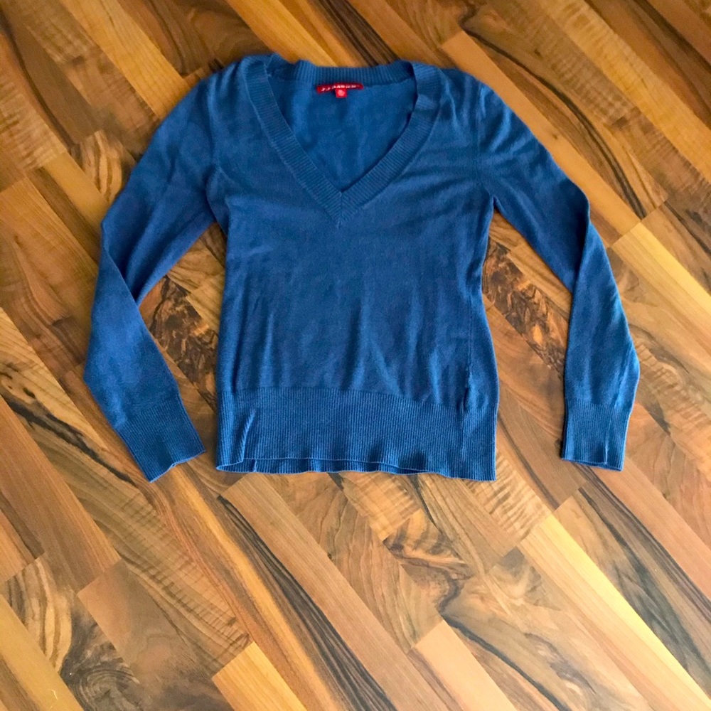 Purpleish – blue V-neck sweater